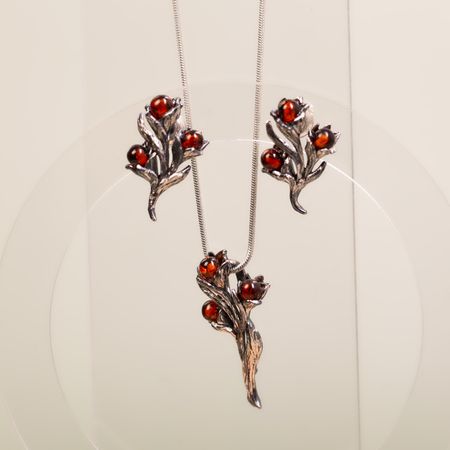 Unikatowy komplet biżuterii srebrny z bursztynem bałtyckim