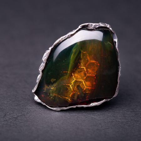 Pierścionek z bursztynem plaster miodu